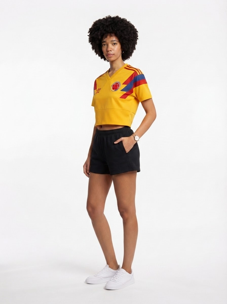 Cropped Colombia Retro Home 1990