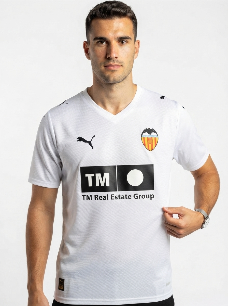 Valencia Jersey Home 25/26 - Fan Version