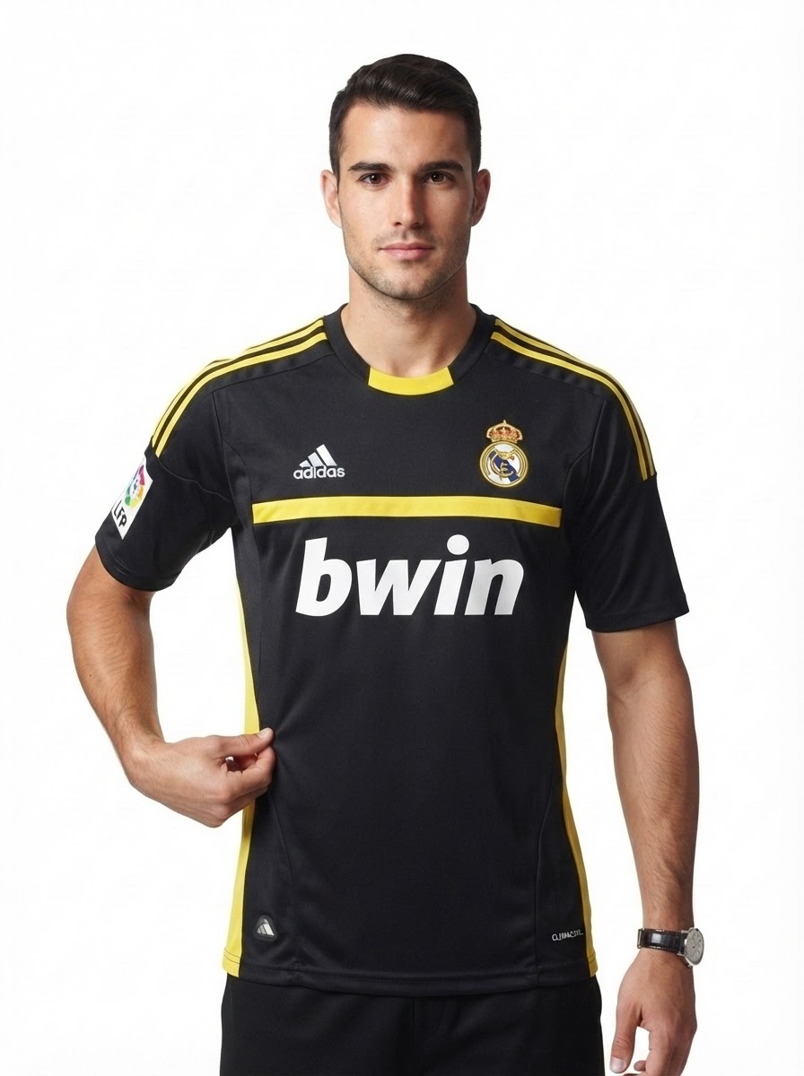 Real Madrid 11/12 Goalkeeper Black Jersey - Retro Version