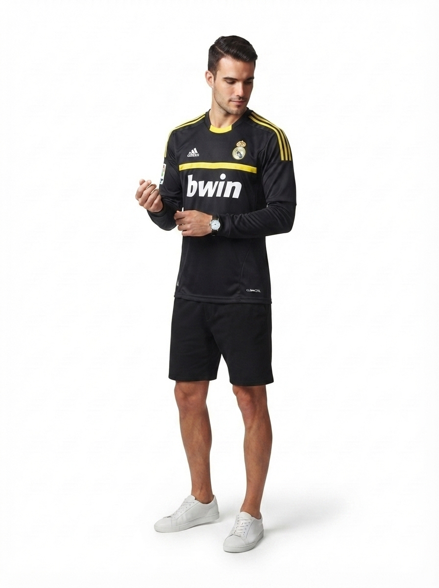 Real Madrid 11/12 Goalkeeper Black Jersey - Retro Version