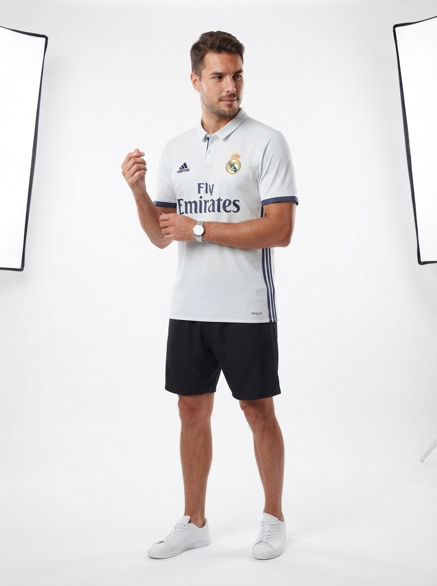 Real Madrid 16/17 I Home Jersey - Retro Version